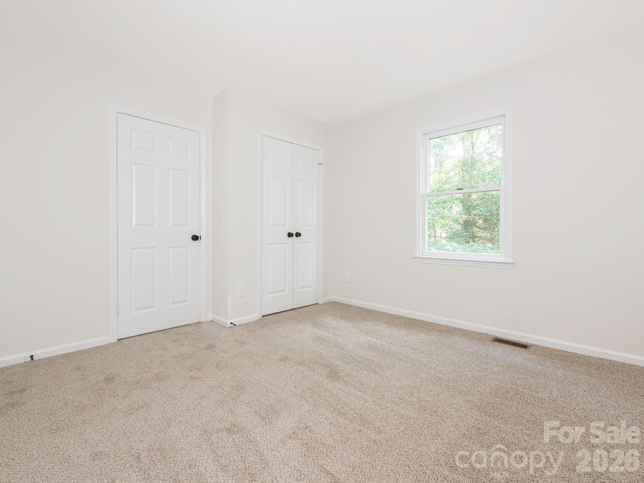 Single Family Residence at 2612 Heathershire Lane, Matthews, photo 33 of 35