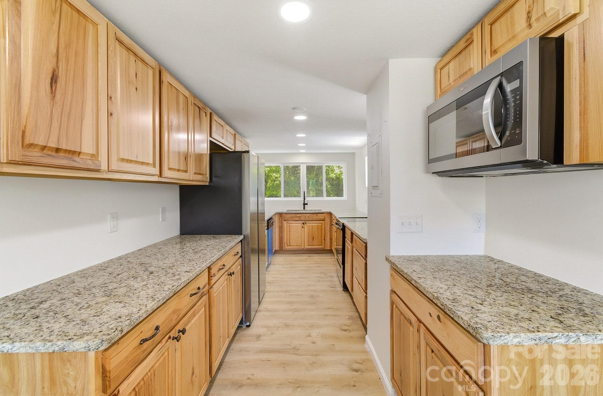 Single Family Residence at 21 Oak Hill Drive, Asheville, photo 16 of 37