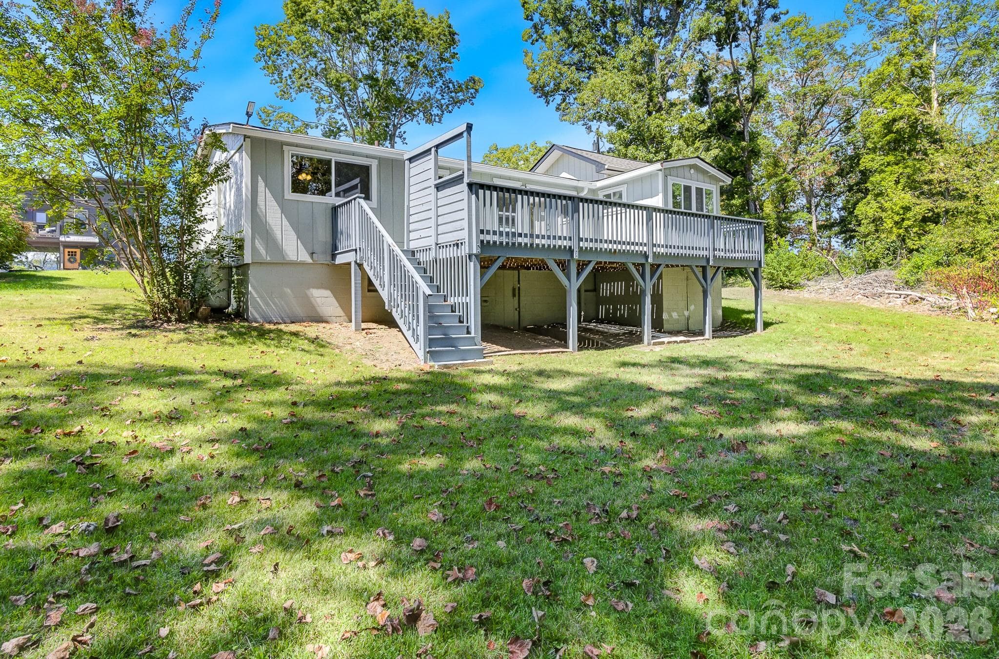 Single Family Residence at 21 Oak Hill Drive, Asheville, photo 33 of 37