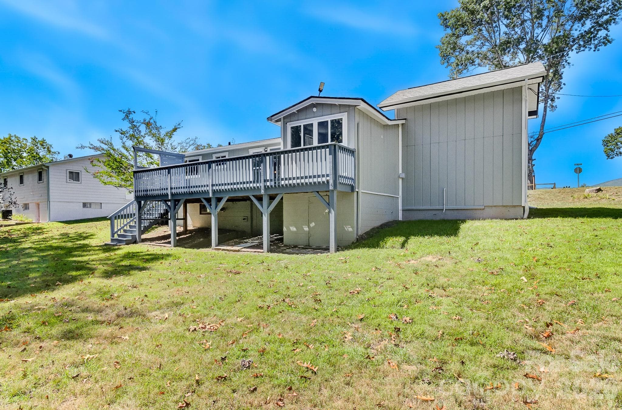 Single Family Residence at 21 Oak Hill Drive, Asheville, photo 34 of 37