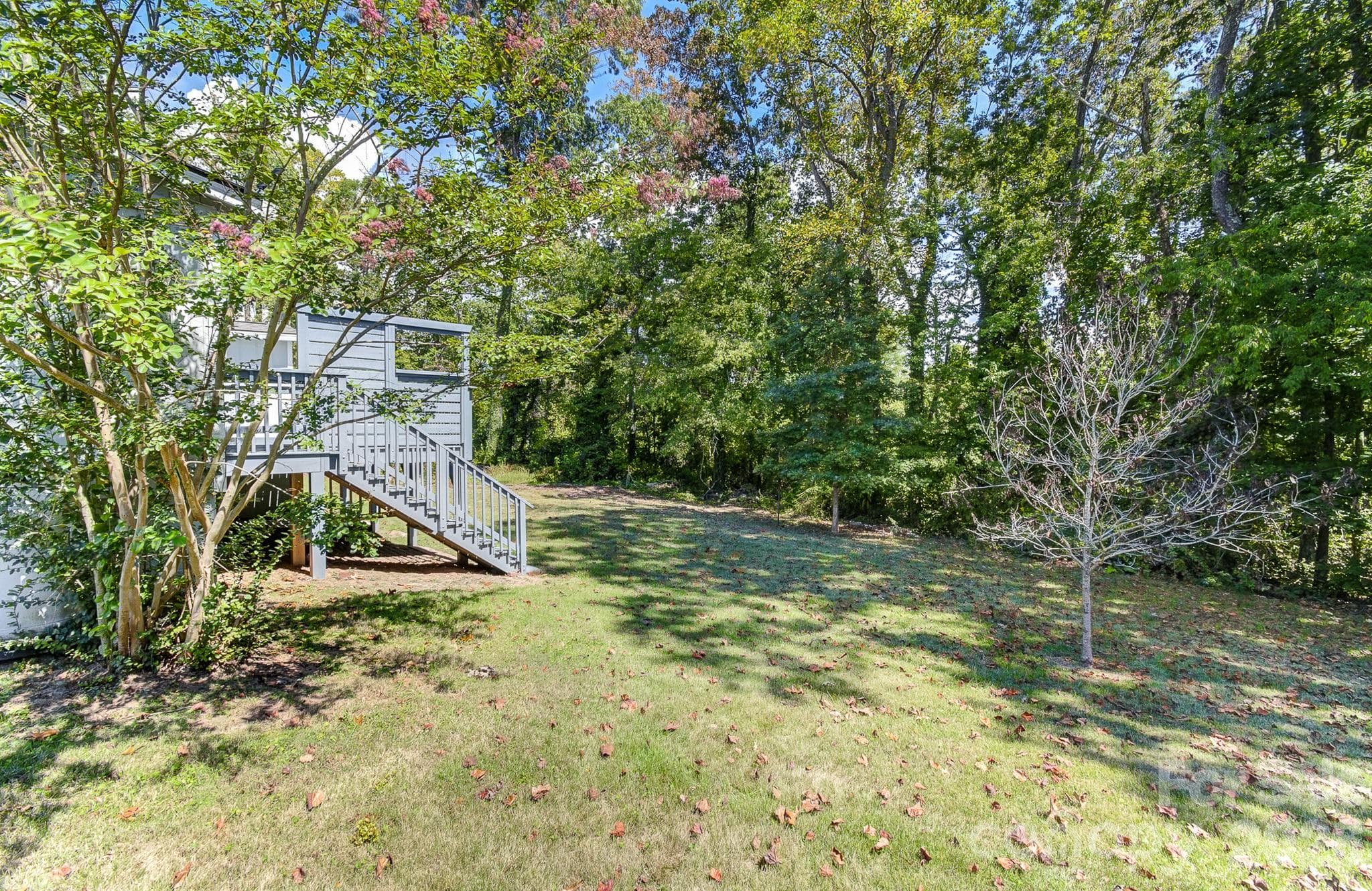 Single Family Residence at 21 Oak Hill Drive, Asheville, photo 35 of 37