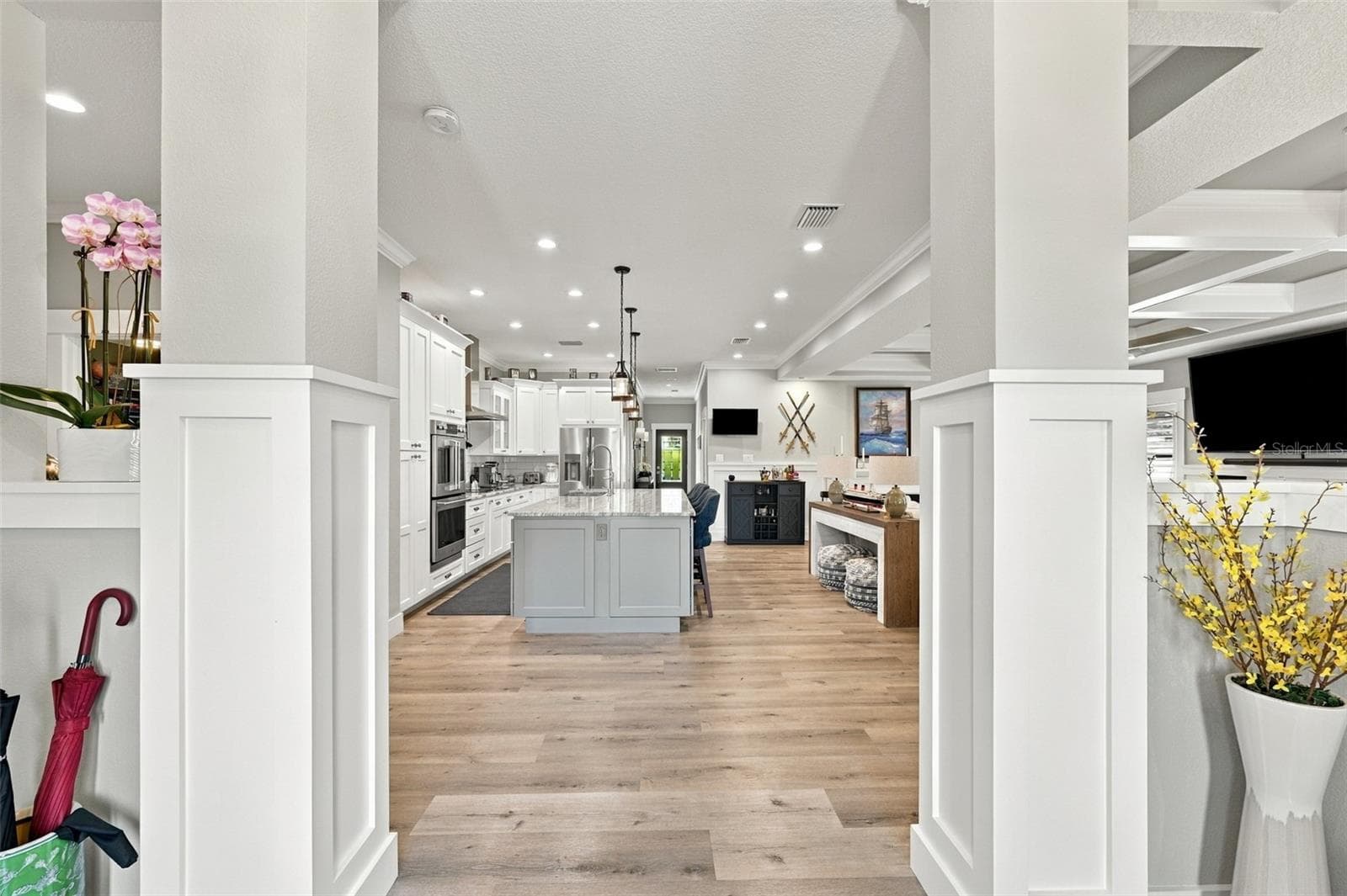 Single Family Residence at 3925 1ST ST NE, ST PETERSBURG, photo 5 of 58