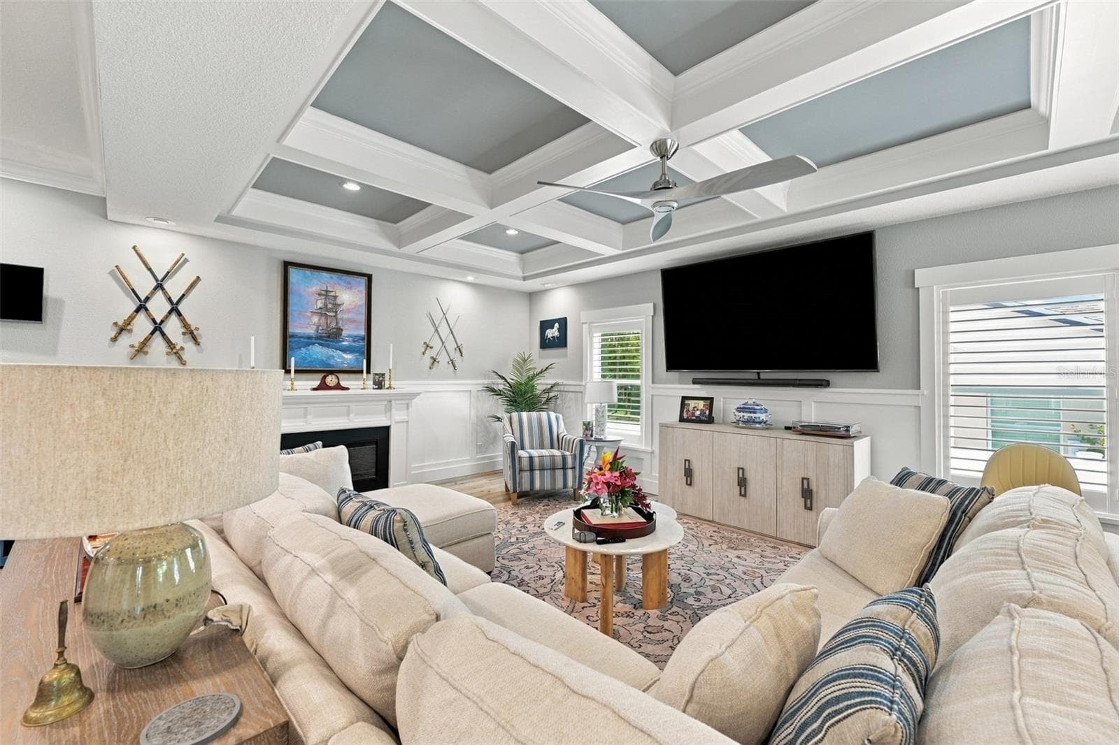 Single Family Residence at 3925 1ST ST NE, ST PETERSBURG, photo 20 of 58