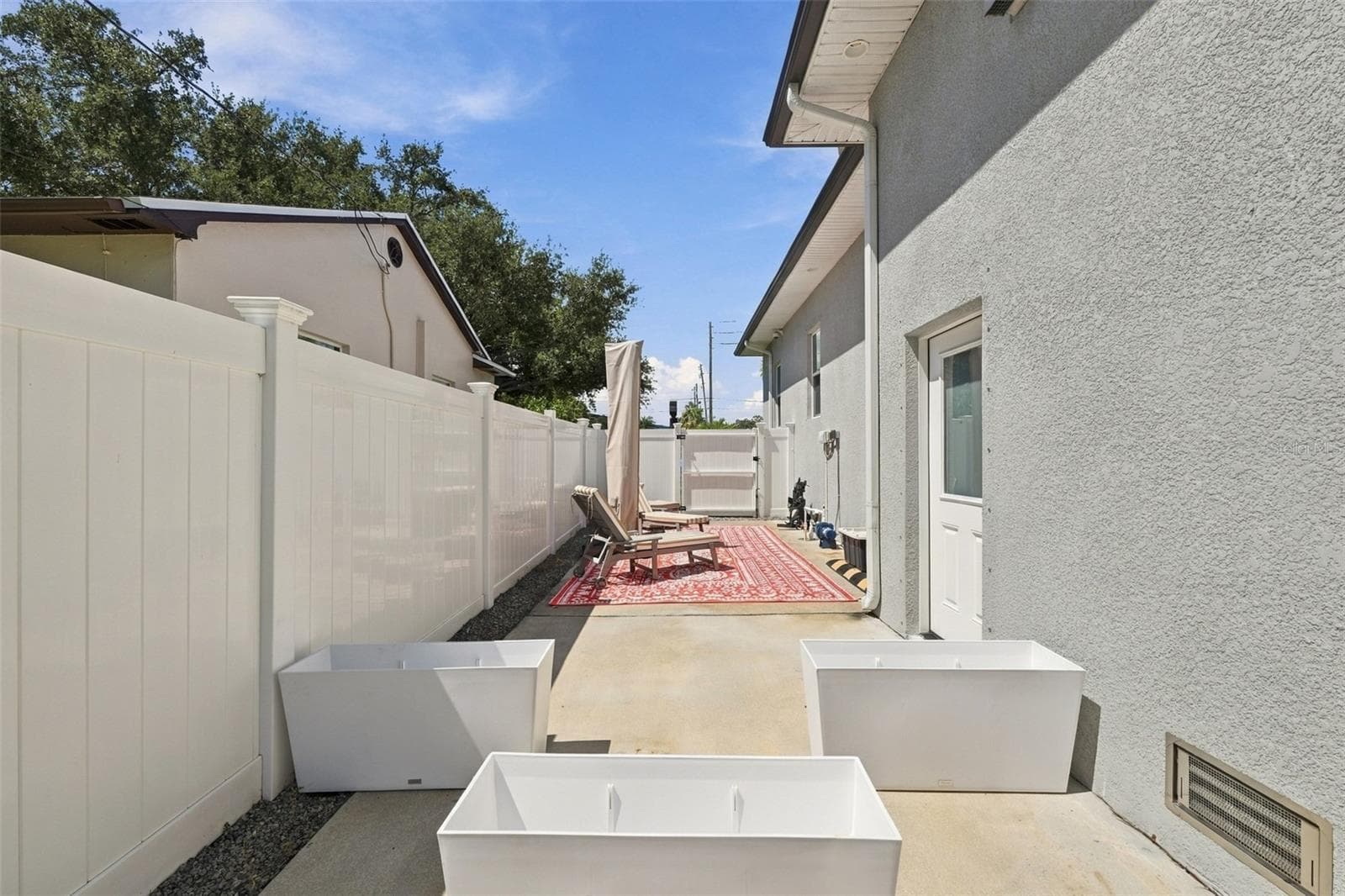 Single Family Residence at 3925 1ST ST NE, ST PETERSBURG, photo 45 of 58