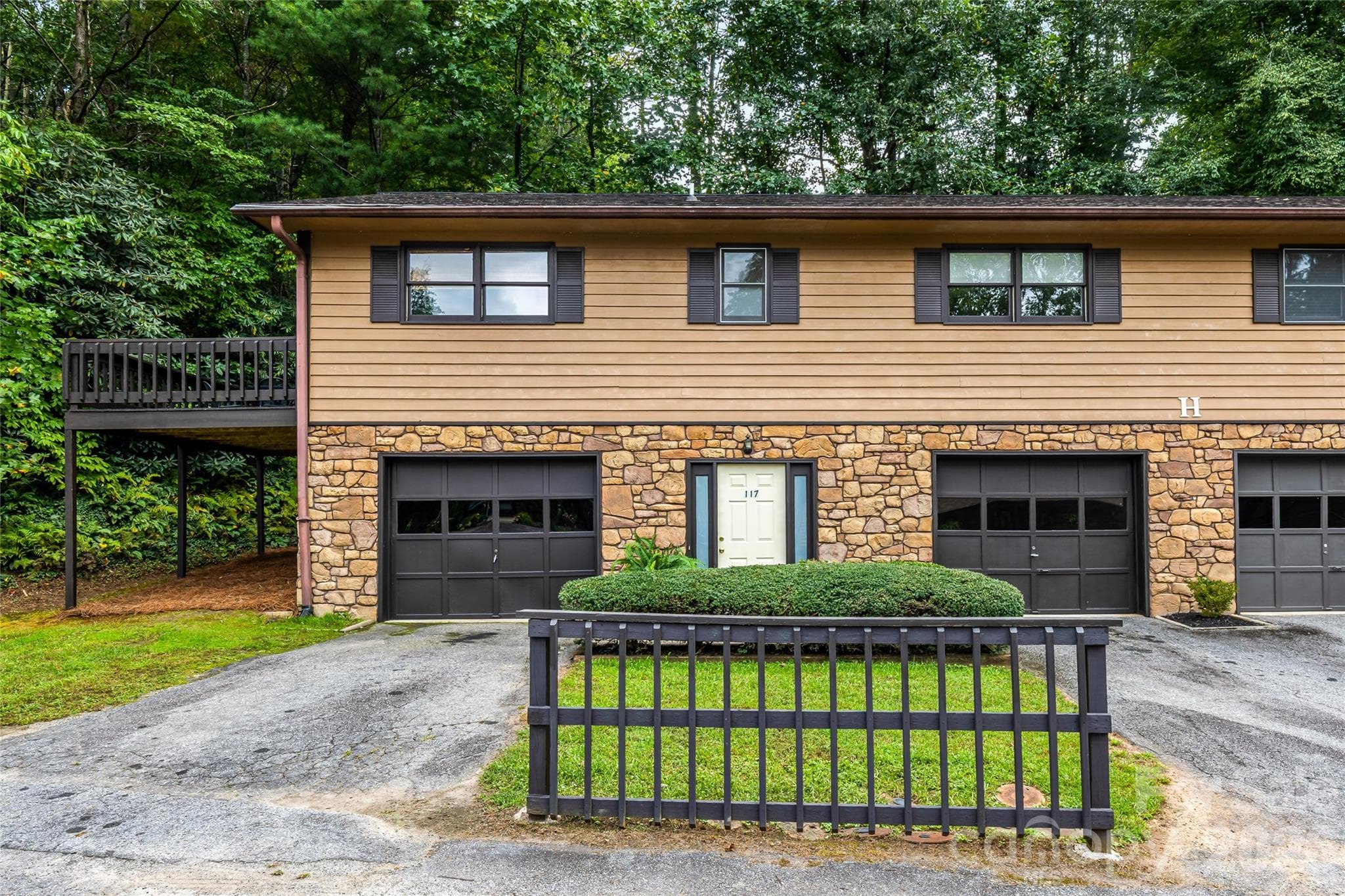 117 View De Lake Drive