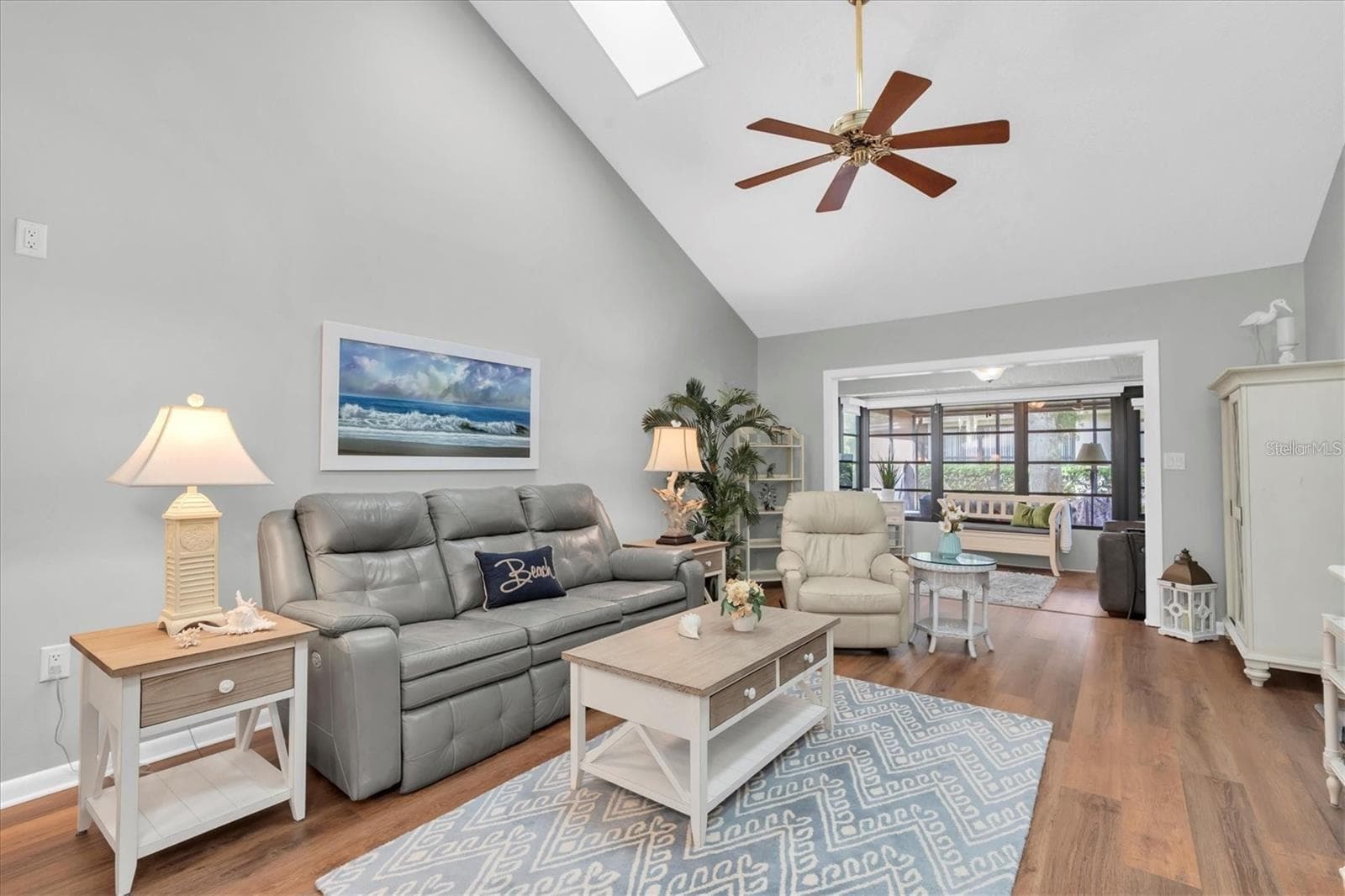 Vaulted Ceiling with sky lights - 9312 GOLF VIEW DR #3, NEW PORT RICHEY
