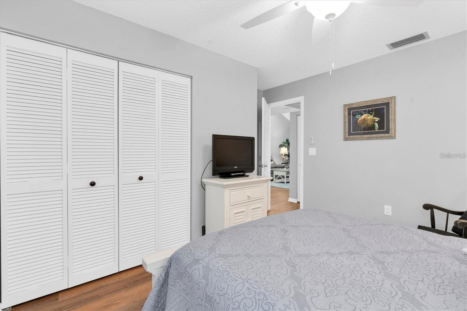 Spacious guest bedroom - 9312 GOLF VIEW DR #3, NEW PORT RICHEY