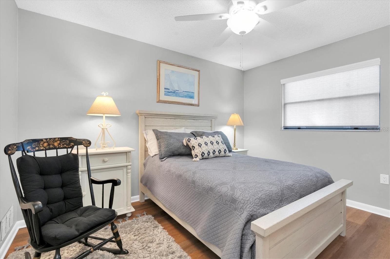 Spacious guest bedroom - 9312 GOLF VIEW DR #3, NEW PORT RICHEY