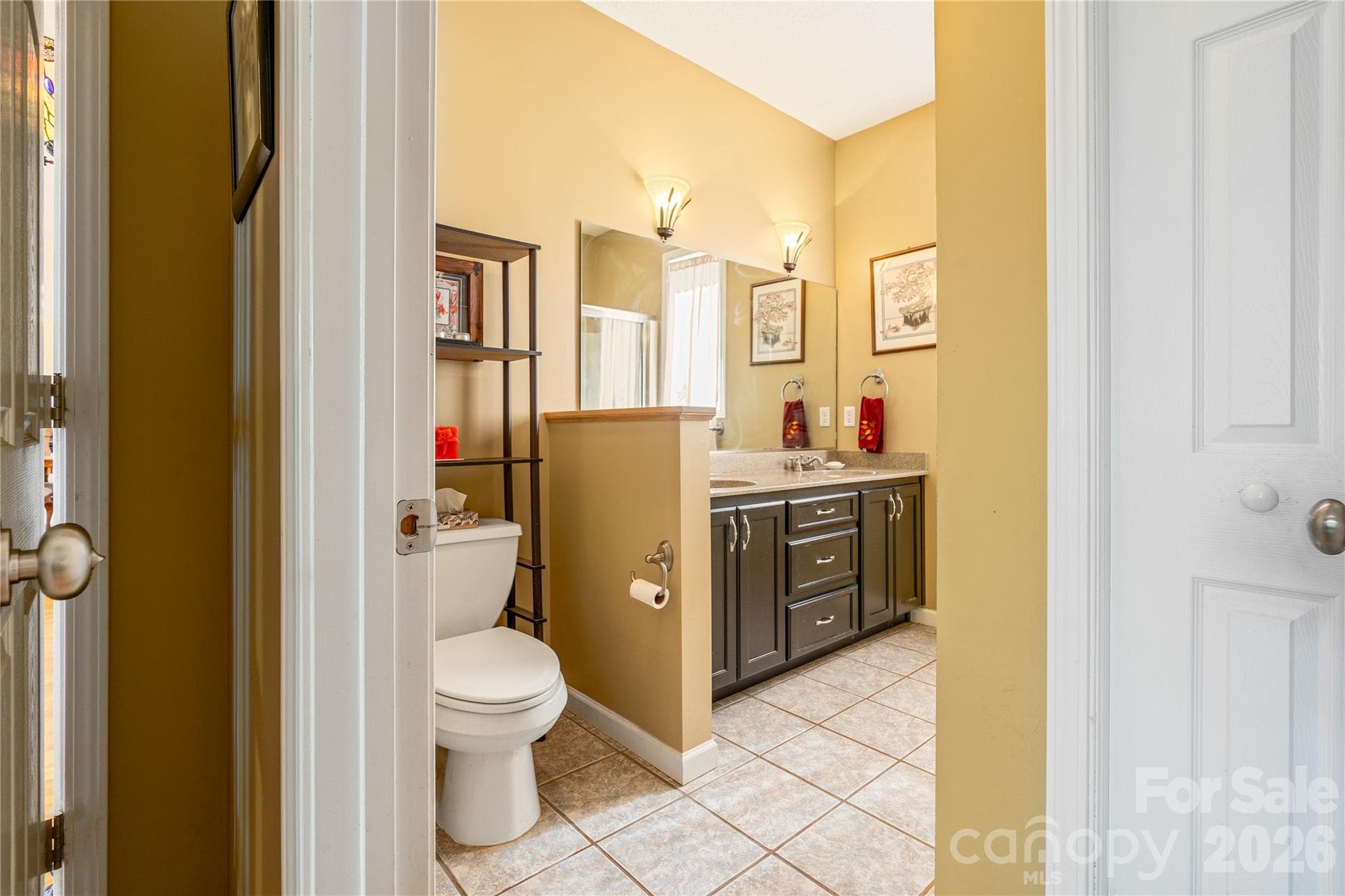 Main bathroom - 296 Acorn Lane, Rutherfordton
