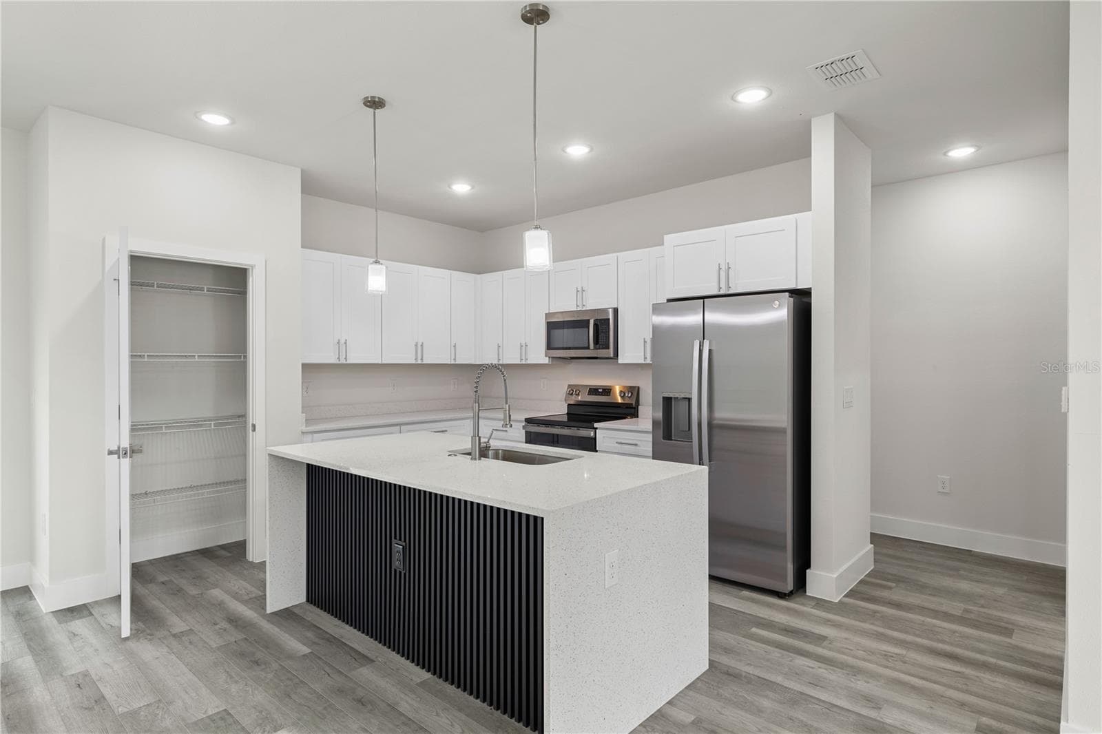 Single Family Residence at 21987 SW MANGO LN, DUNNELLON, photo 10 of 47