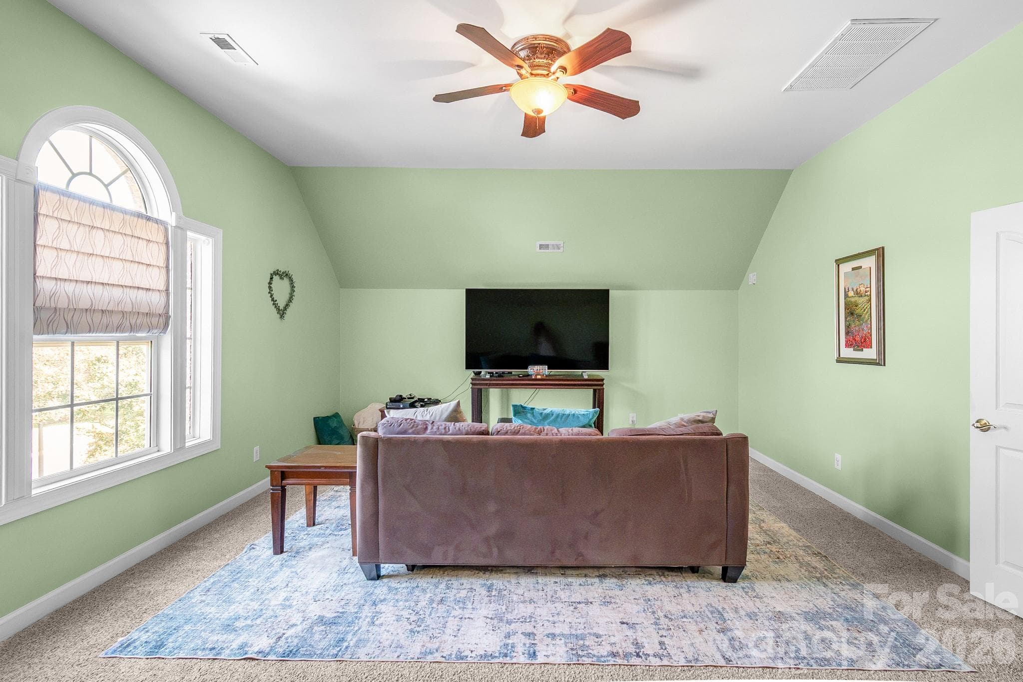 Single Family Residence at 402 Deercross Lane, Waxhaw, photo 20 of 32