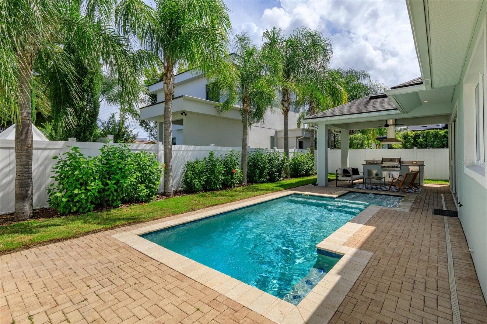 10 x 25 pool with sunshelf - 533 COUNTRY CLUB DR, WINTER PARK