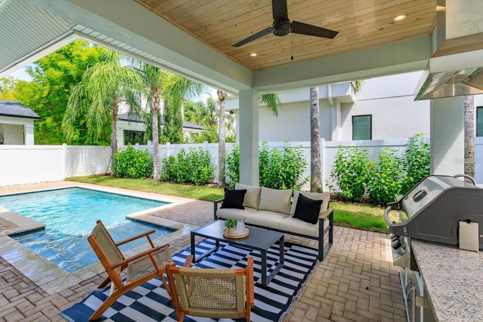 Single Family Residence at 533 COUNTRY CLUB DR, WINTER PARK, photo 15 of 31