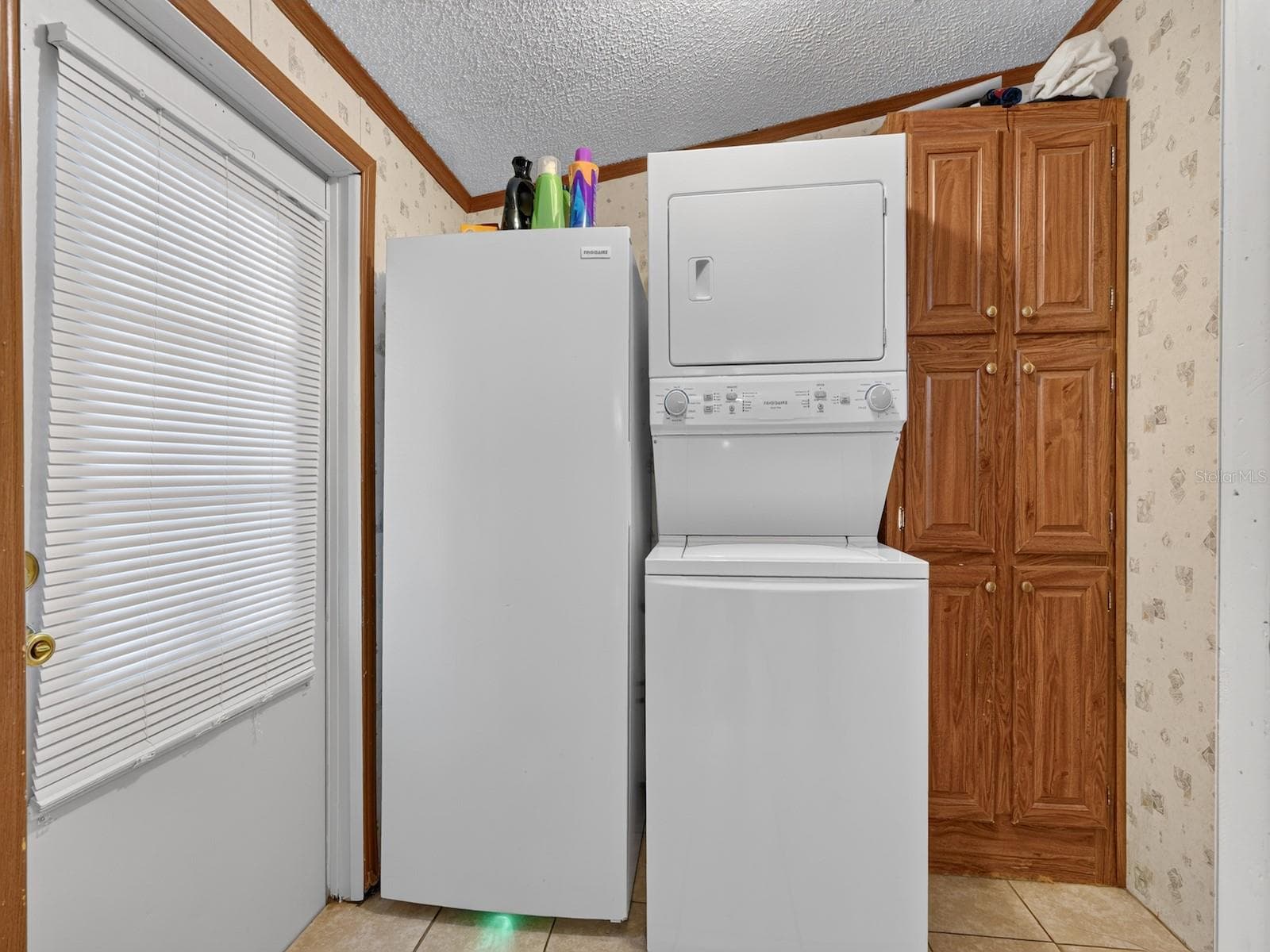 Manufactured Home at 18748 NE 148TH TERRACE RD, FORT MC COY, photo 17 of 53