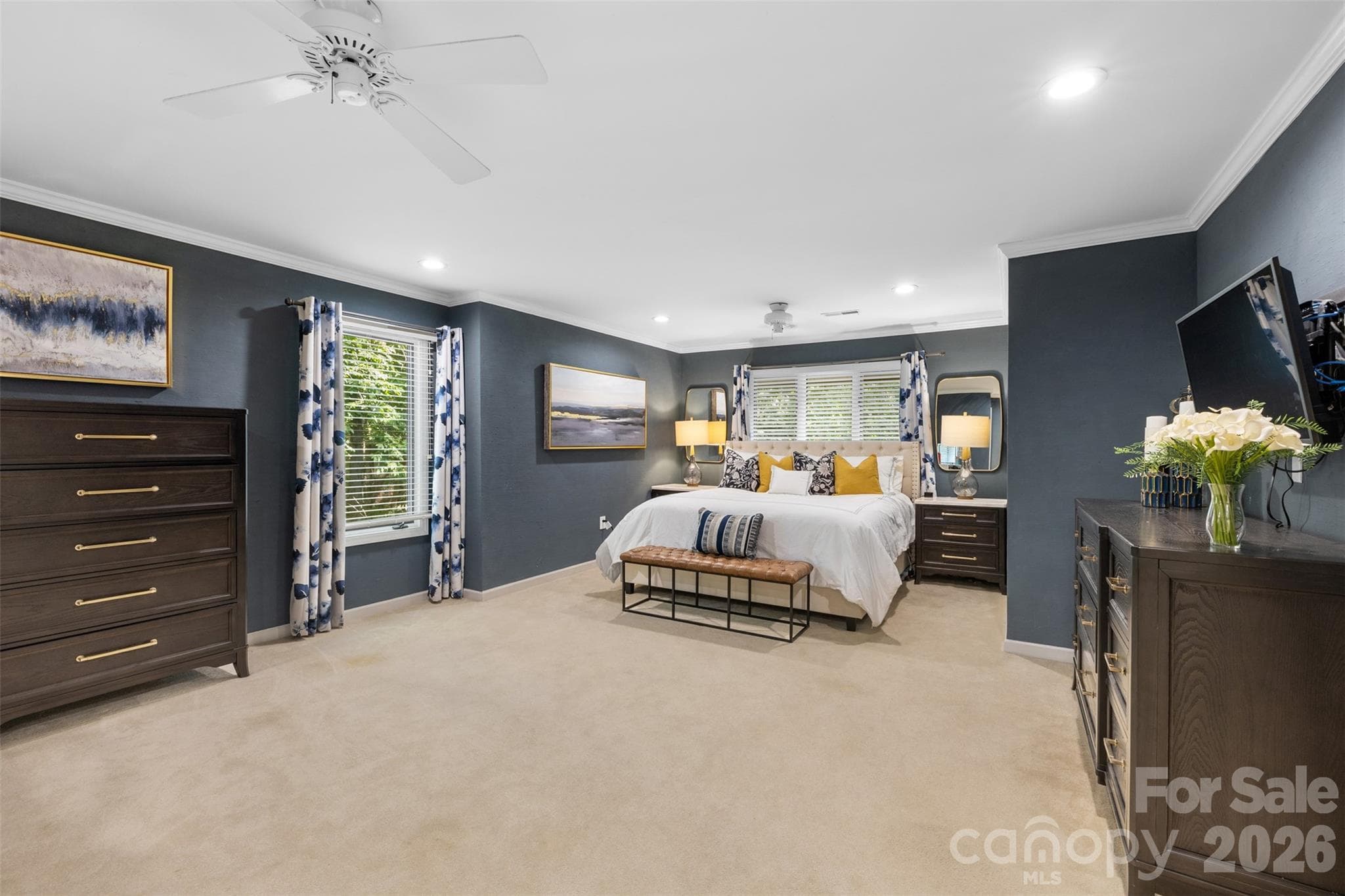 Primary bedroom on main - 27 Timberidge Drive, Lake Wylie