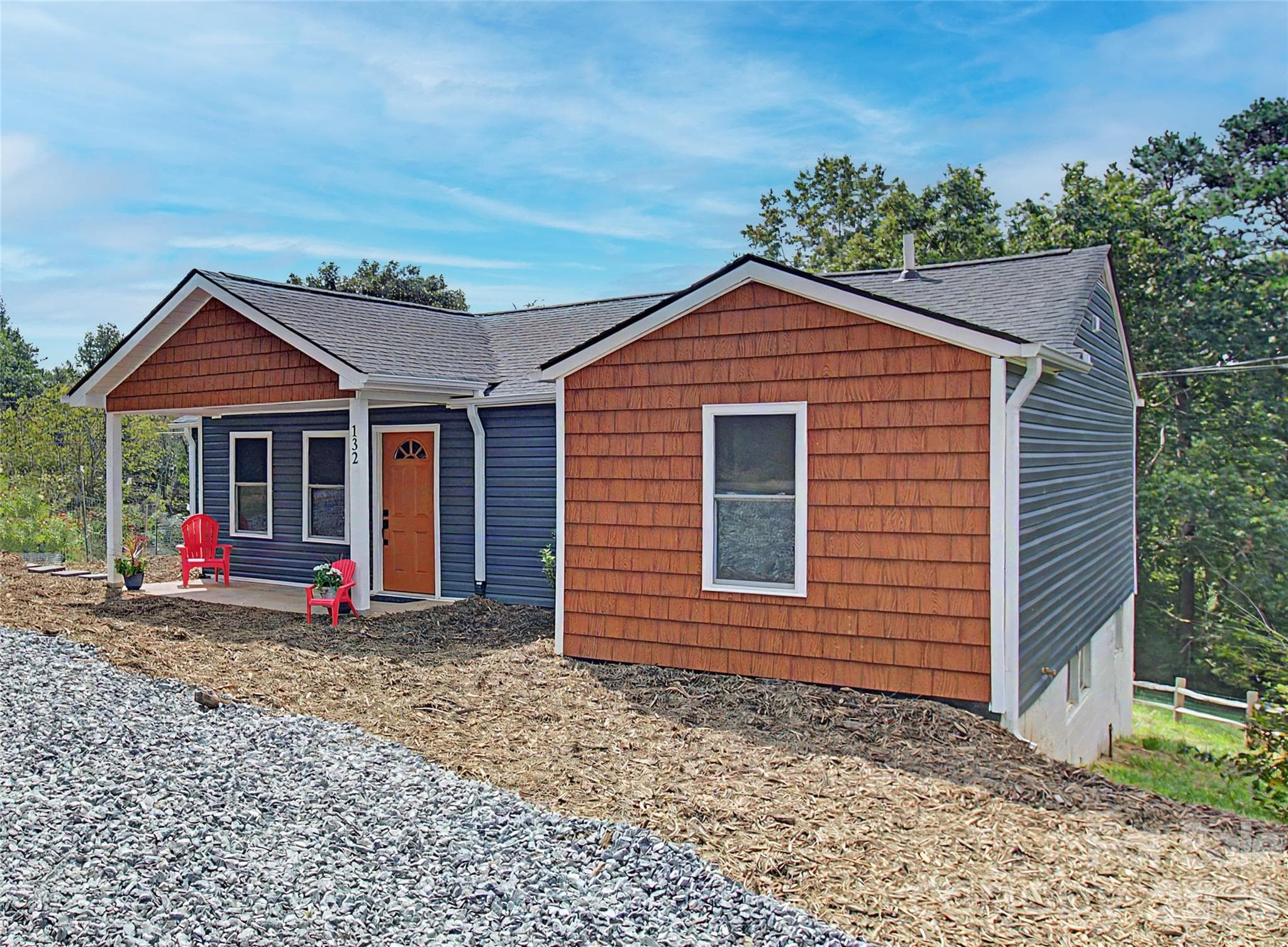 Single Family Residence at 132 Locust Grove Road, Weaverville, photo 2 of 38