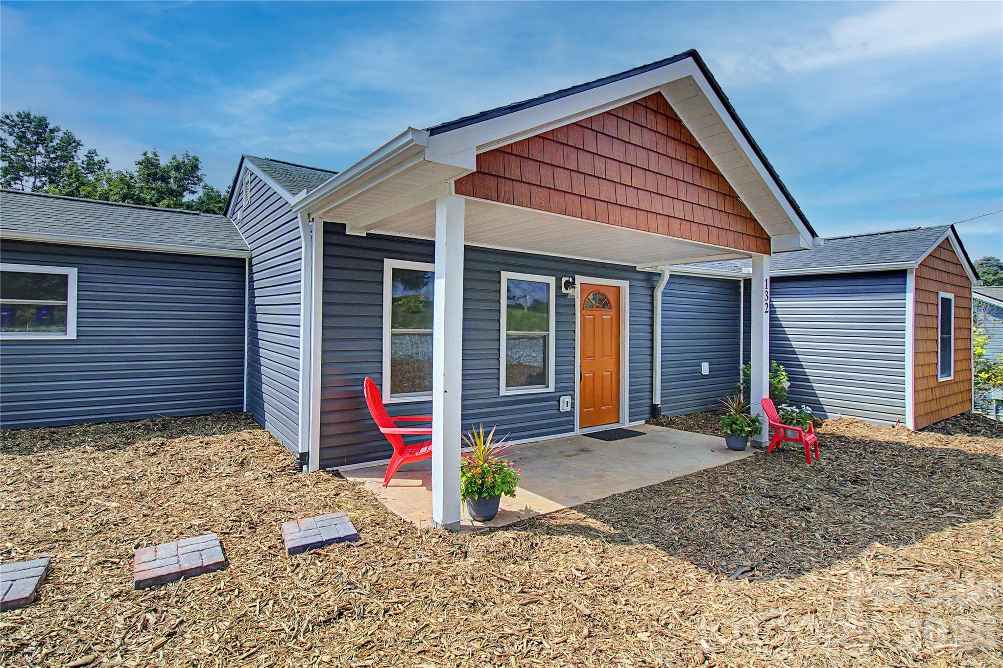 Single Family Residence at 132 Locust Grove Road, Weaverville, photo 3 of 38