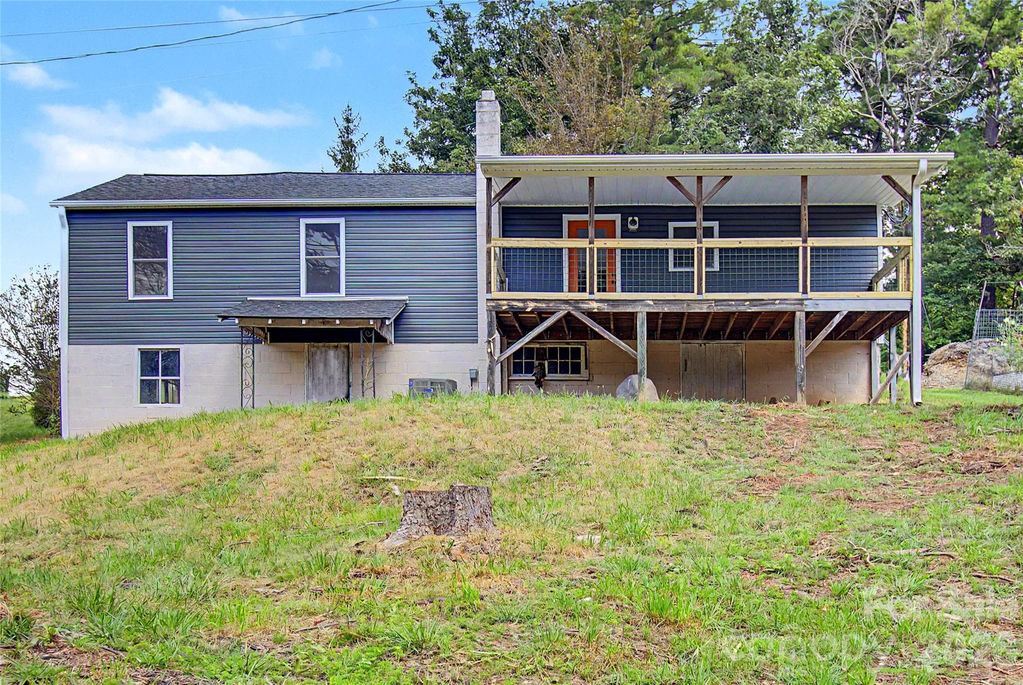Single Family Residence at 132 Locust Grove Road, Weaverville, photo 5 of 38