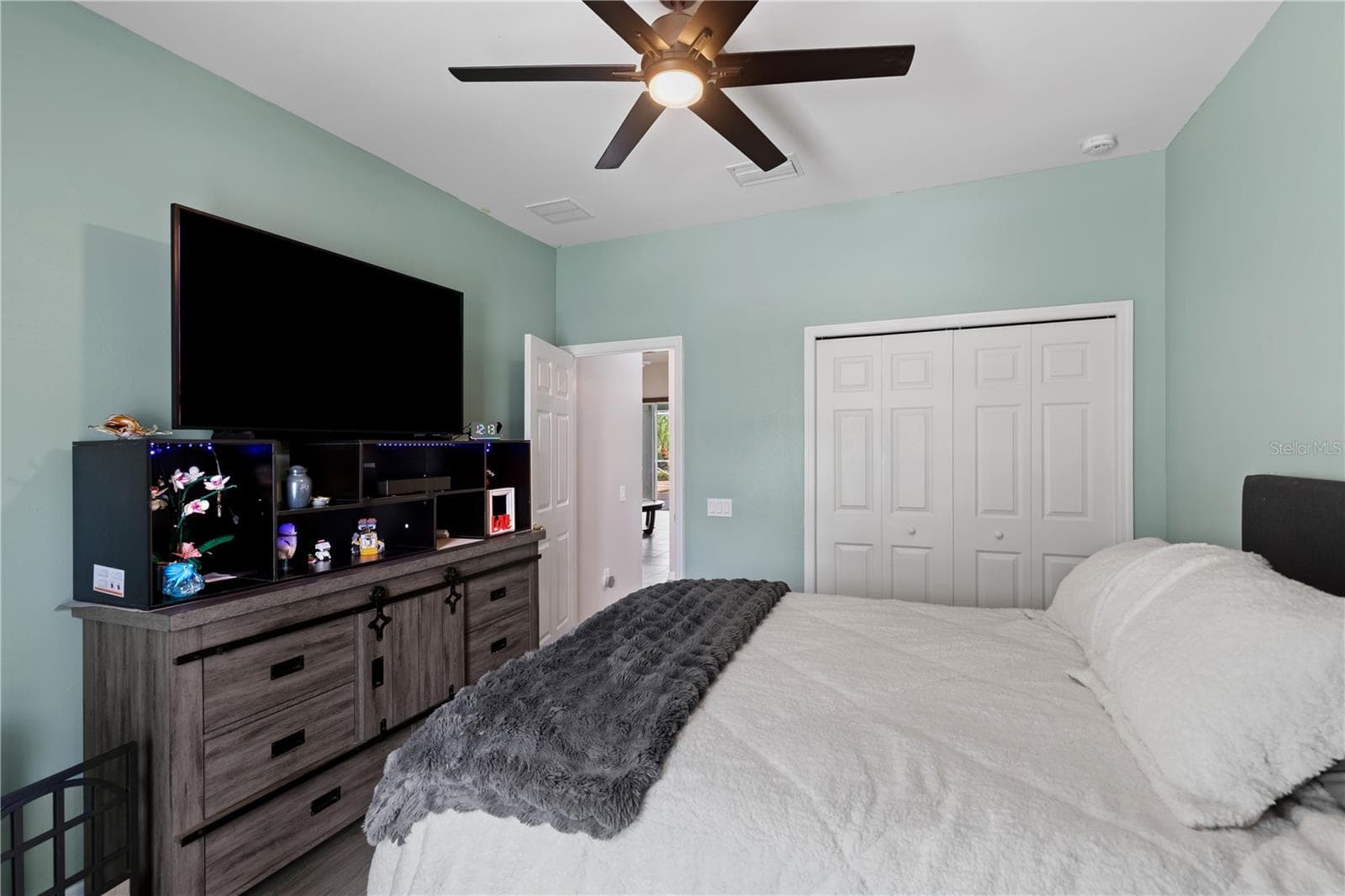 Single Family Residence at 2617 BRIGHTSIDE CT, CAPE CORAL, photo 34 of 58