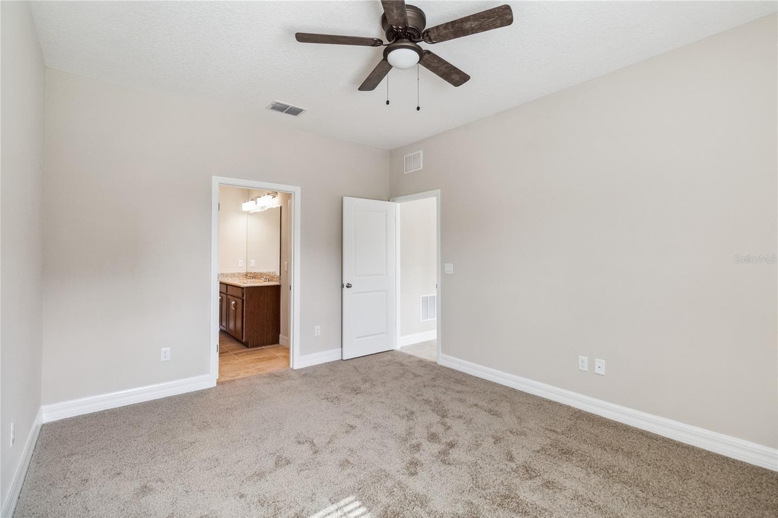 Single Family Residence at 1247 SILO DR, ST CLOUD, photo 21 of 32