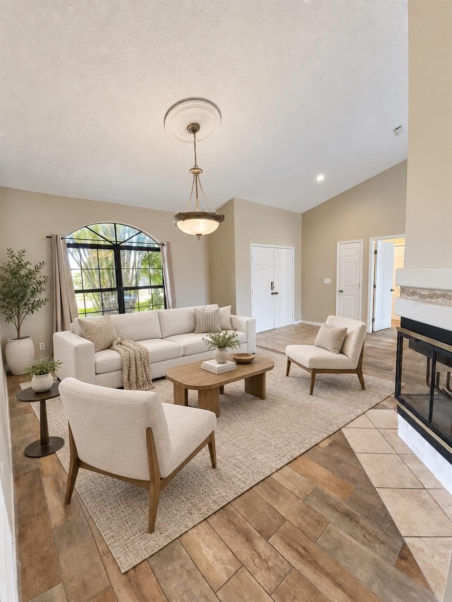 Staged - 1912 ELK SPRING DR, BRANDON