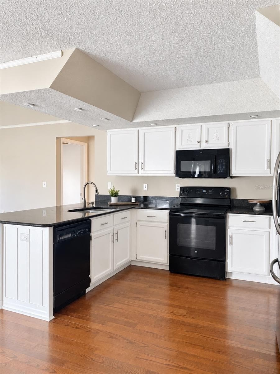 Single Family Residence at 1912 ELK SPRING DR, BRANDON, photo 15 of 44