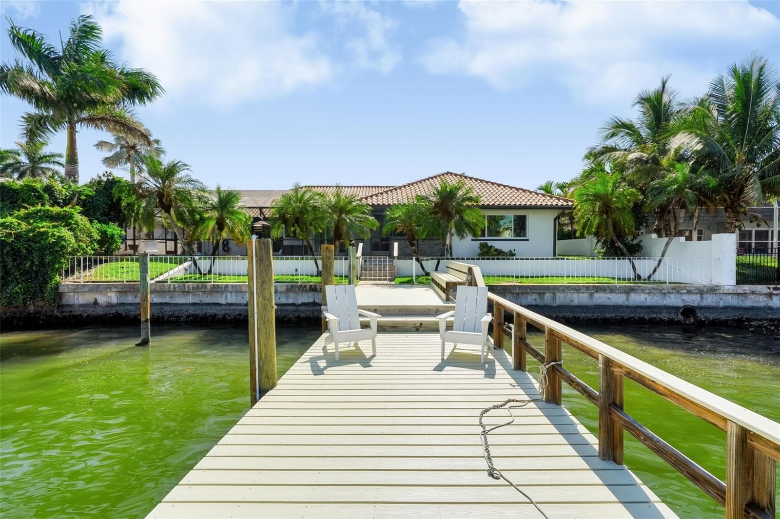 Trex decking - boat slip next to dock - 5962 LEELAND ST S, ST PETERSBURG