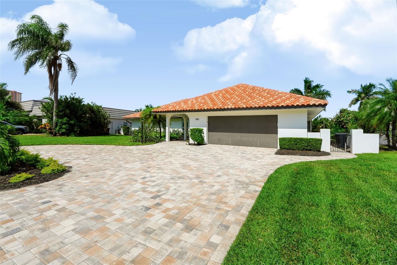 Single Family Residence at 5962 LEELAND ST S, ST PETERSBURG, photo 65 of 75