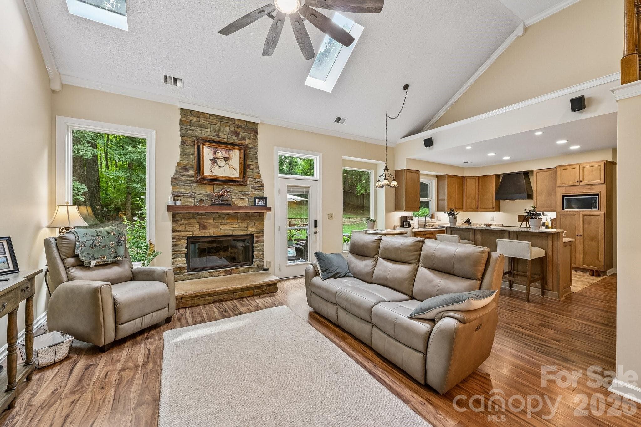 Single Family Residence at 9139 Magnolia Estates Drive, Cornelius, photo 9 of 73