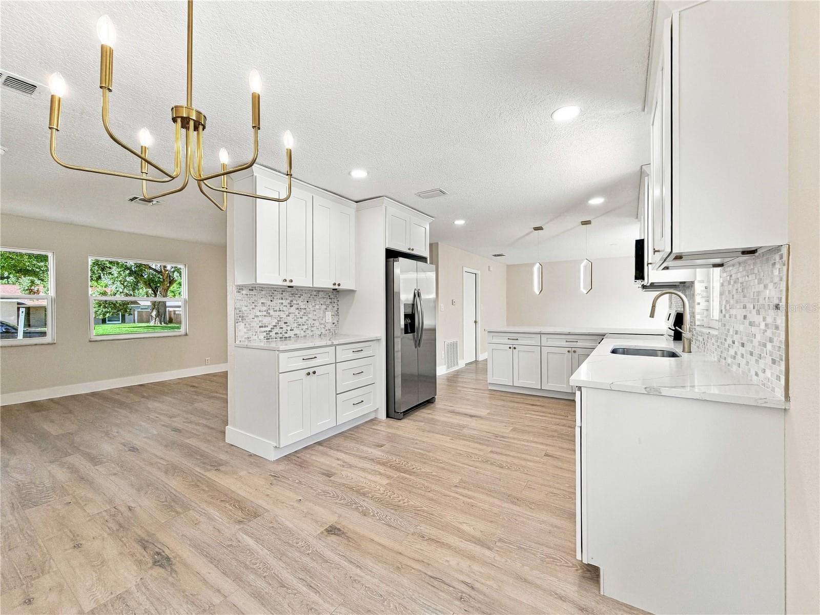Single Family Residence at 7015 CRESTLAKE DR, ORLANDO, photo 6 of 27