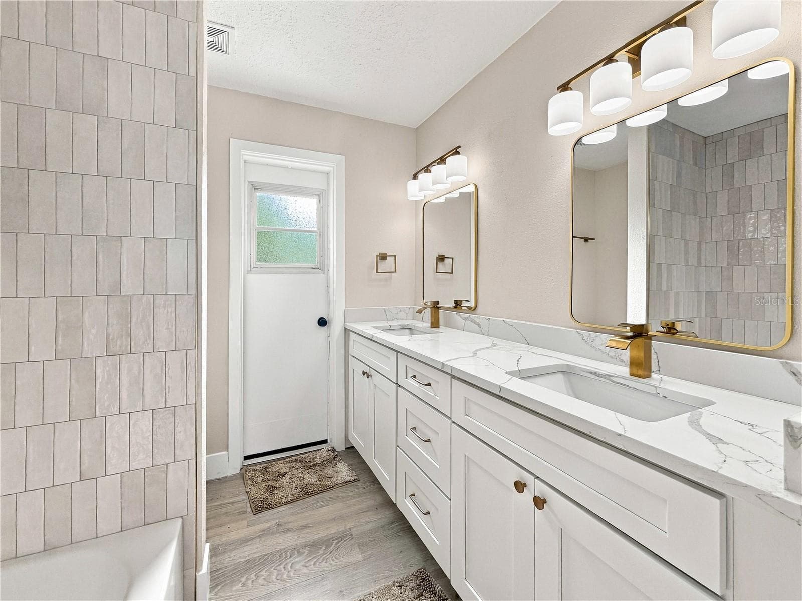 Single Family Residence at 7015 CRESTLAKE DR, ORLANDO, photo 9 of 27