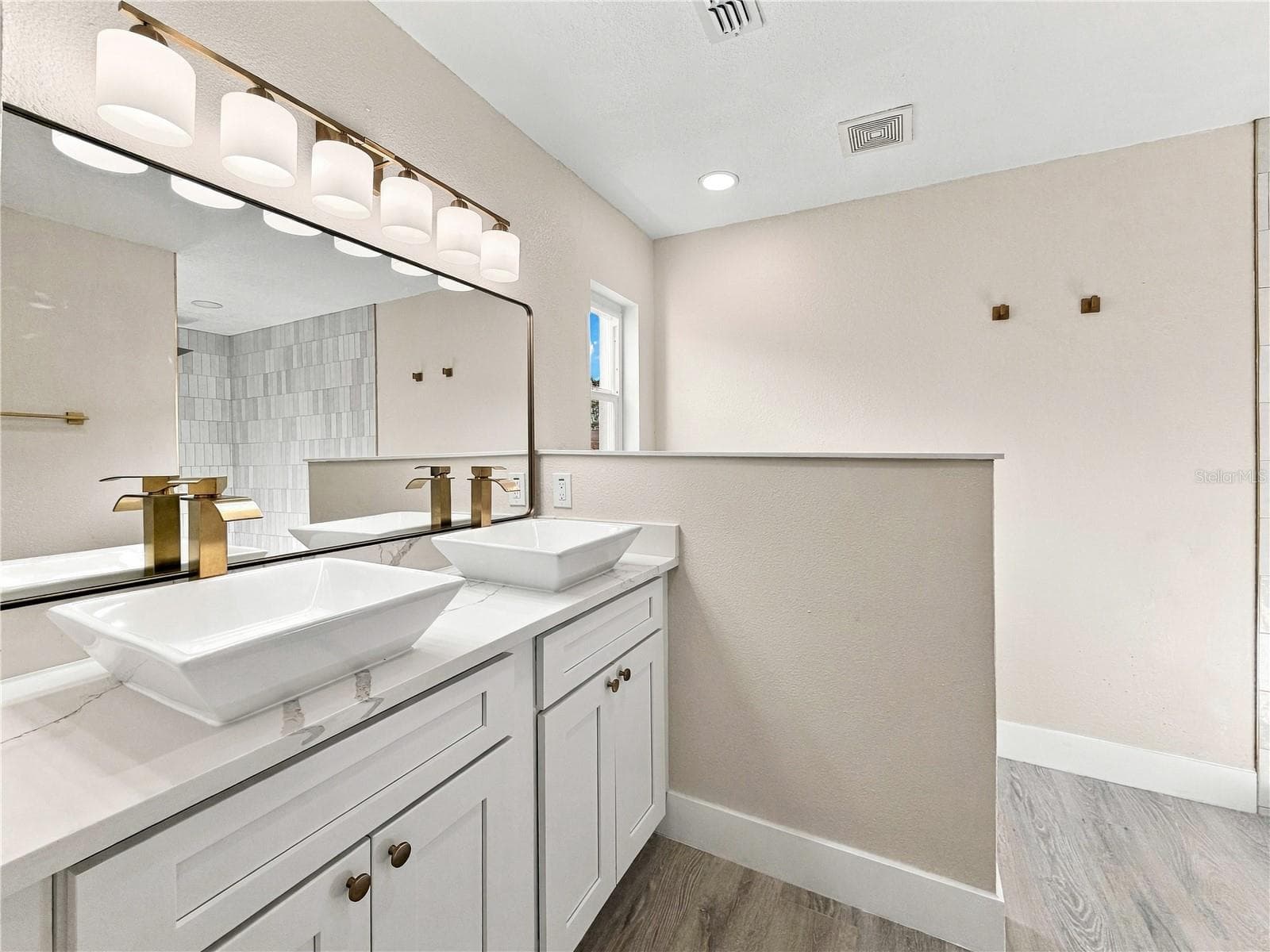 Single Family Residence at 7015 CRESTLAKE DR, ORLANDO, photo 12 of 27
