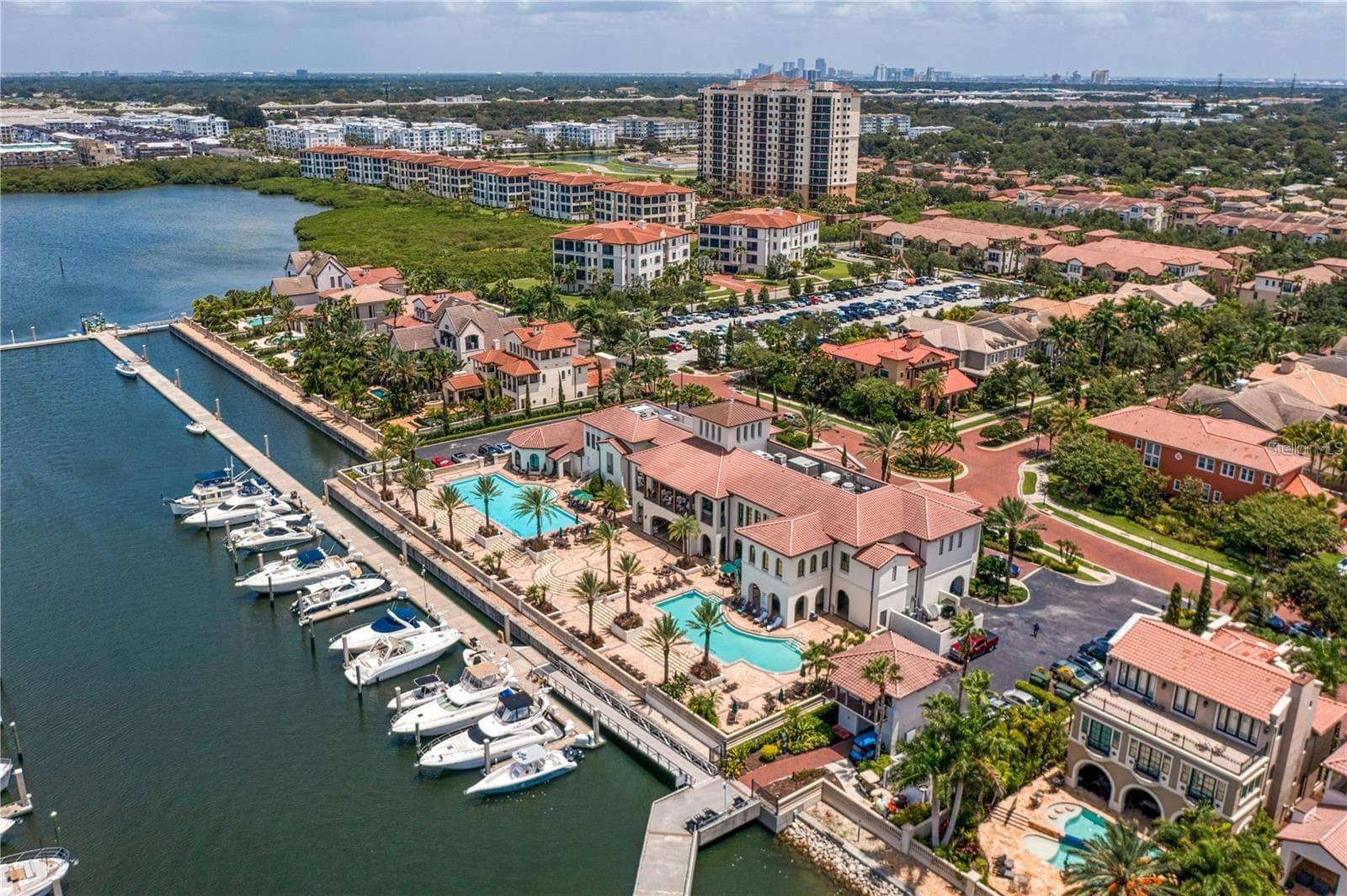 Condominium at 6002 YEATS MANOR DR #101, TAMPA, photo 2 of 40