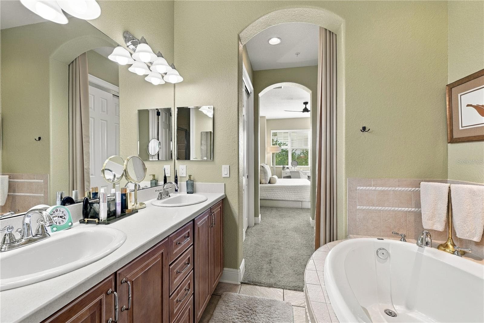 Condominium at 6002 YEATS MANOR DR #101, TAMPA, photo 25 of 40