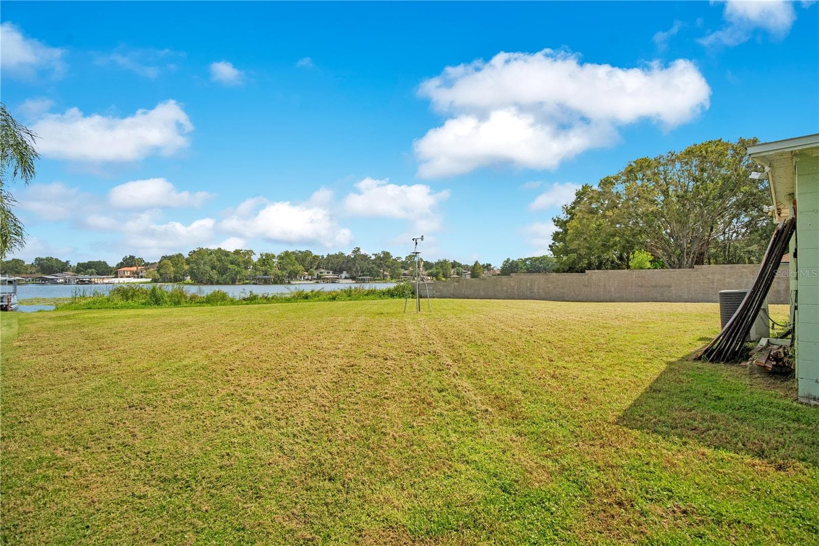 Single Family Residence at 5701 PADGETT CIR, ORLANDO, photo 2 of 26