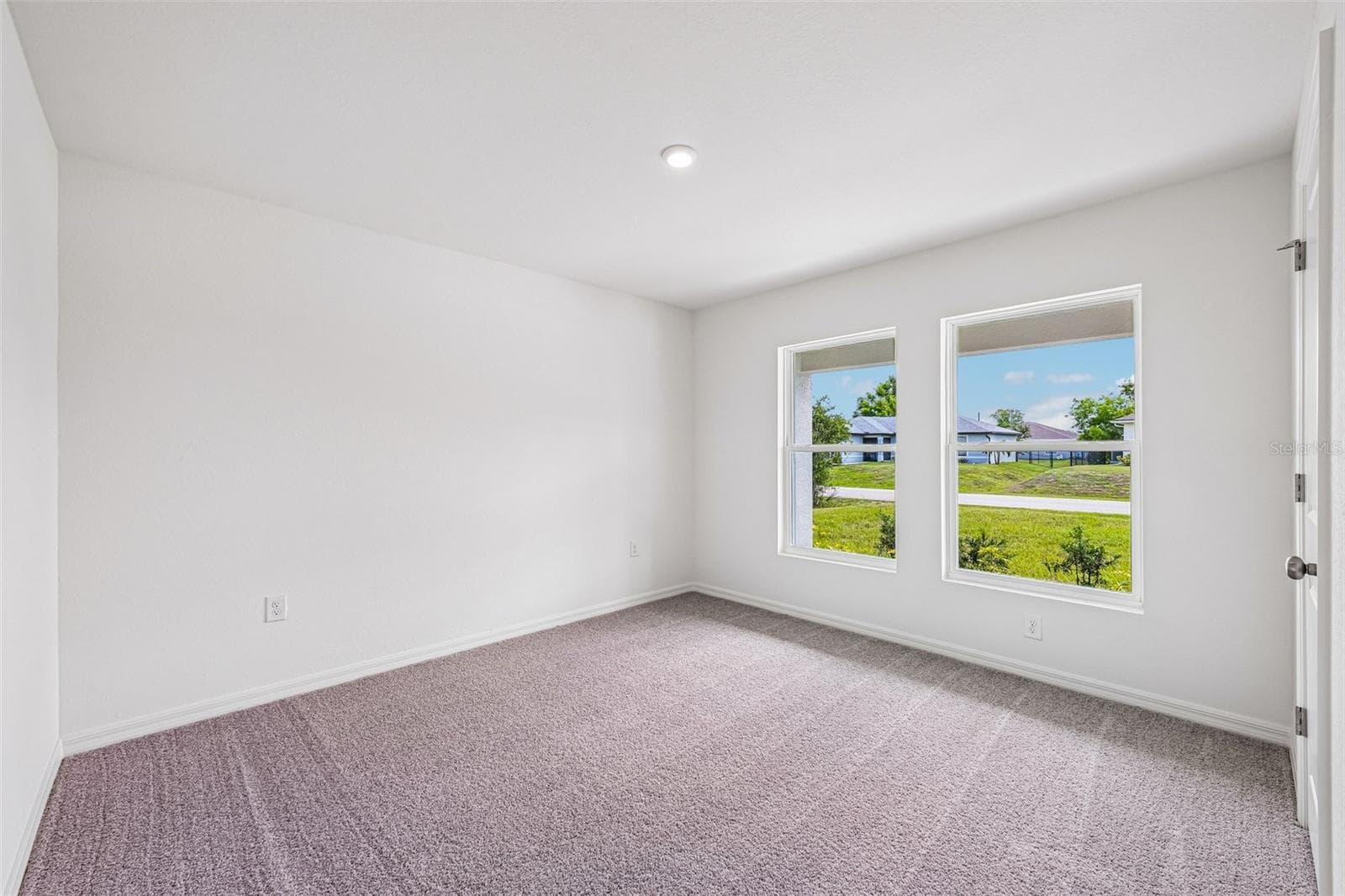 Single Family Residence at 11262 LITTLE GULL RD, WEEKI WACHEE, photo 17 of 41