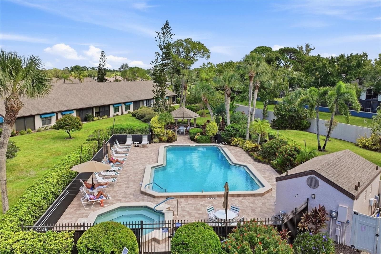 Condominium at 6089 CLUBSIDE DR #7686, SARASOTA, photo 35 of 36