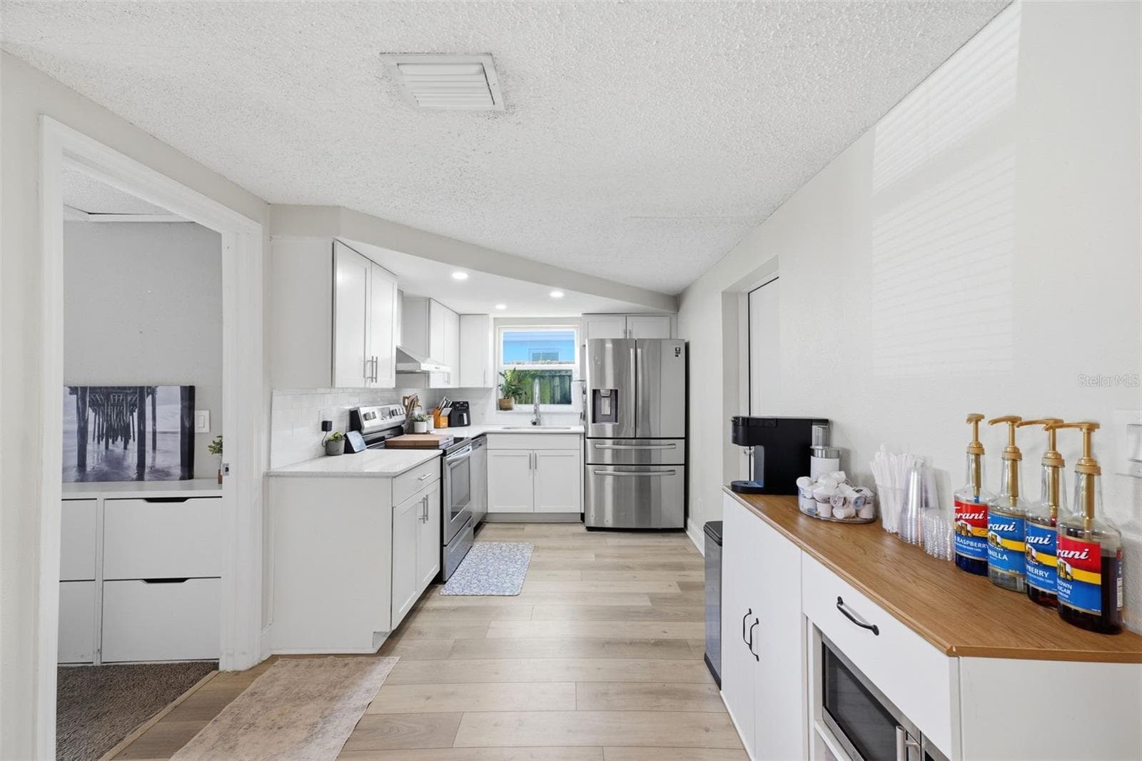 Single Family Residence at 10025 SLEEPY HOLLOW LN, PORT RICHEY, photo 12 of 27