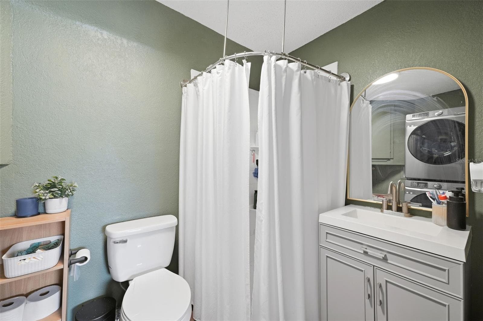 Single Family Residence at 10025 SLEEPY HOLLOW LN, PORT RICHEY, photo 17 of 27
