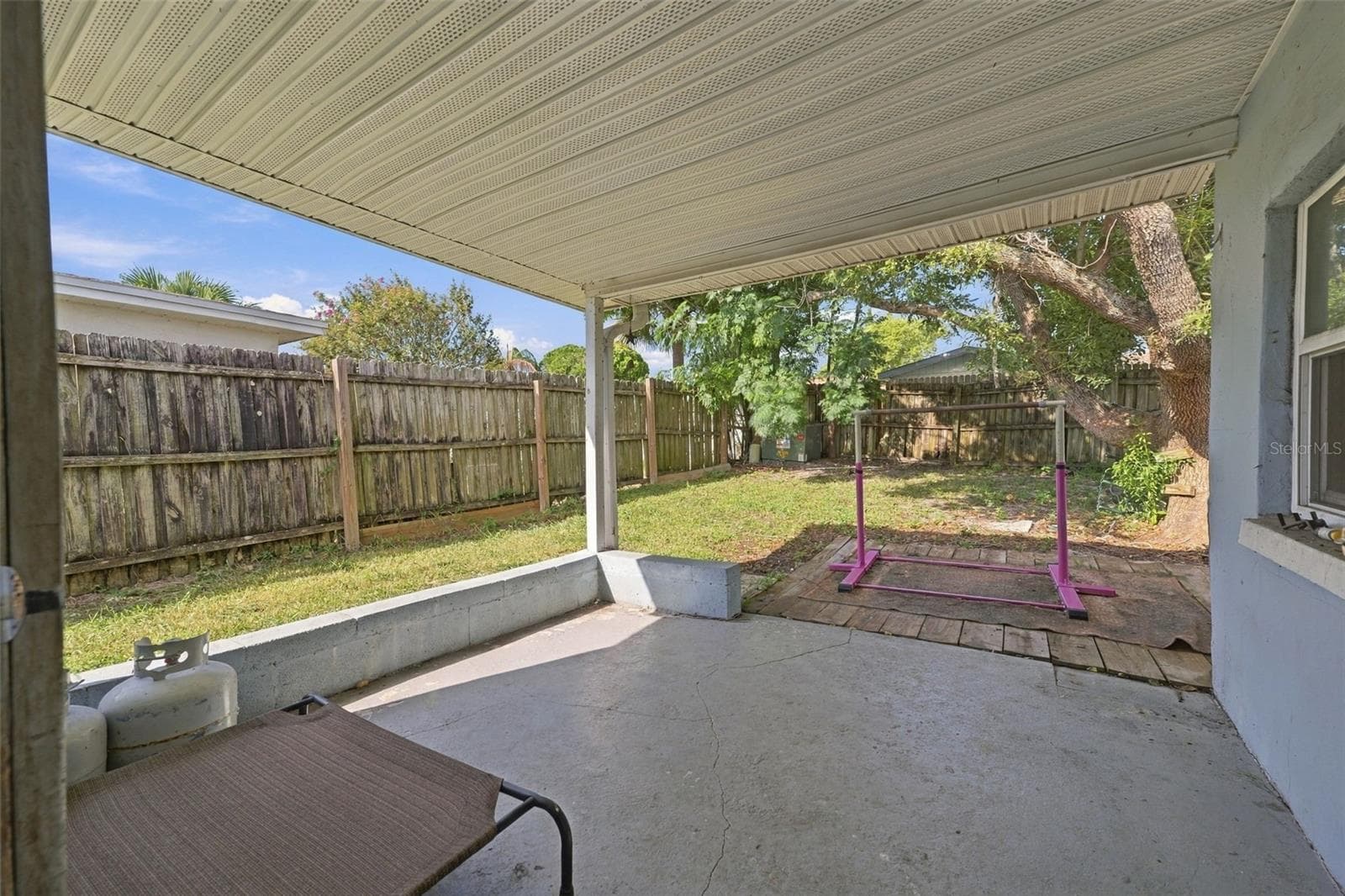 Single Family Residence at 10025 SLEEPY HOLLOW LN, PORT RICHEY, photo 23 of 27