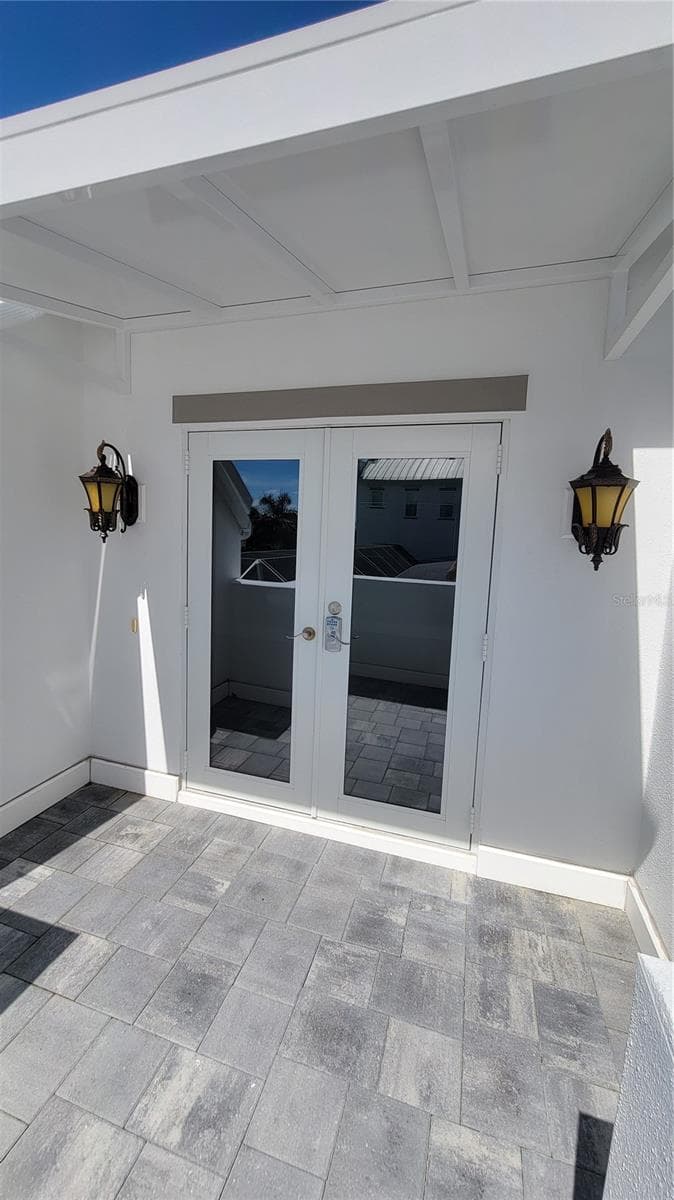 Doors to the in-law suite above the garage - 4024 11TH STREET CT W, PALMETTO