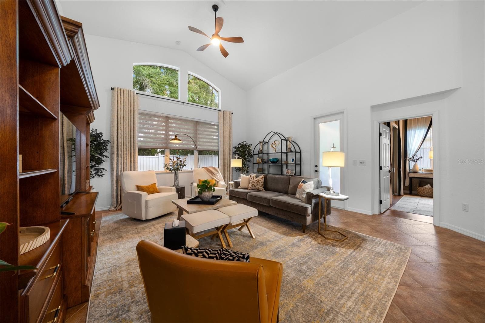 LIVING ROOM - 11009 SW 71 CIR, OCALA