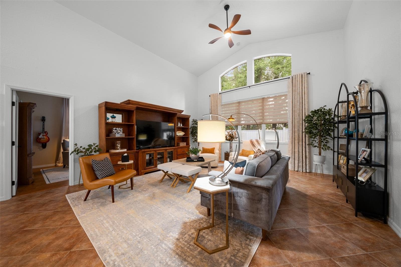 LIVING ROOM - 11009 SW 71 CIR, OCALA