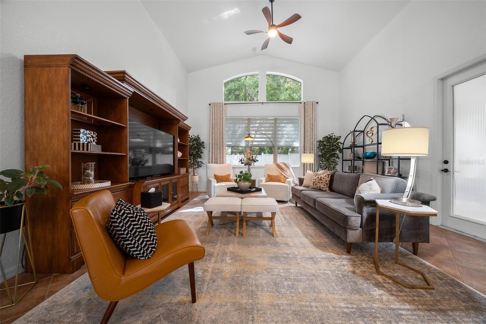 LIVING ROOM - 11009 SW 71 CIR, OCALA
