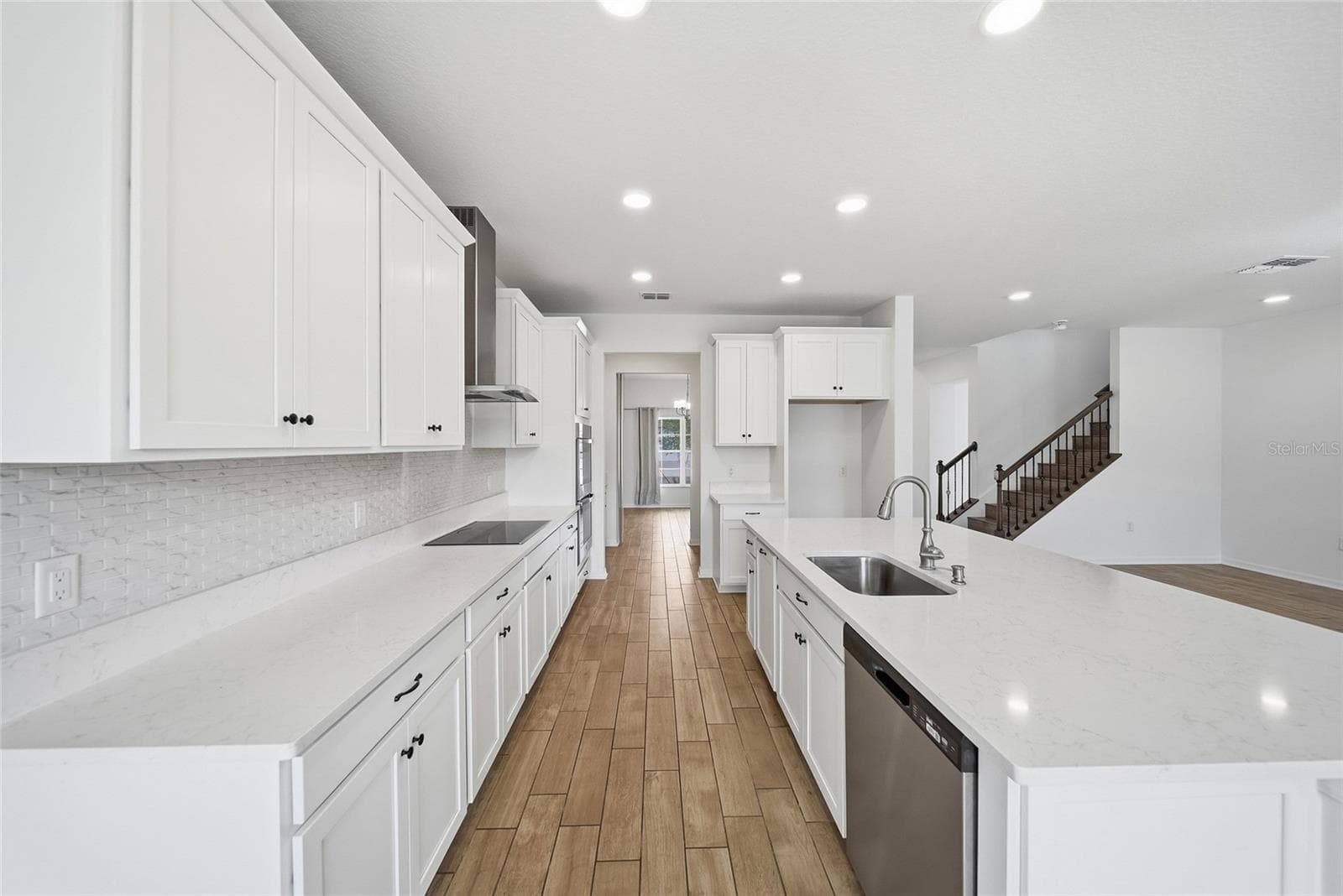Single Family Residence at 7824 NOTCHED PINE BND, WESLEY CHAPEL, photo 11 of 54