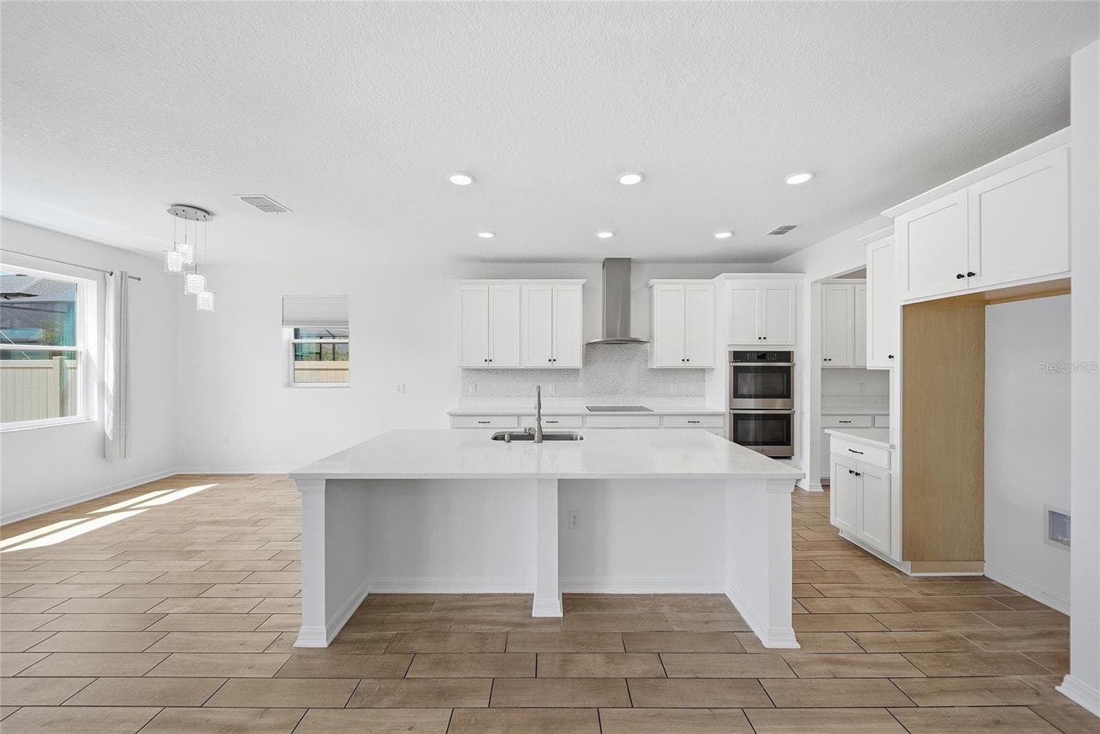 Single Family Residence at 7824 NOTCHED PINE BND, WESLEY CHAPEL, photo 13 of 54