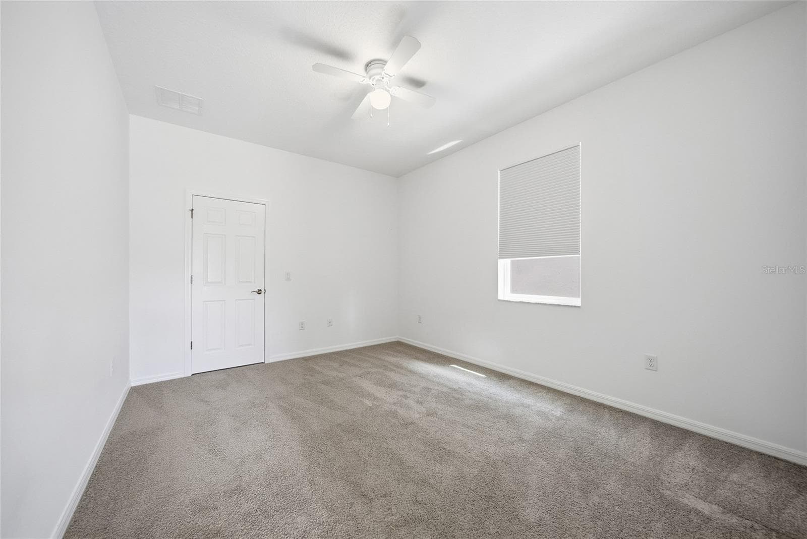 Single Family Residence at 7824 NOTCHED PINE BND, WESLEY CHAPEL, photo 19 of 54