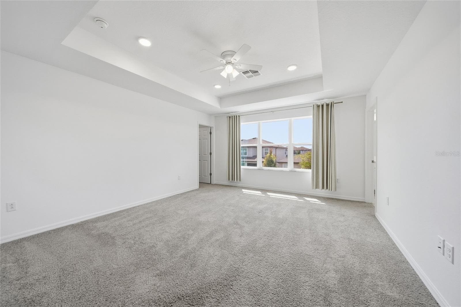 Single Family Residence at 7824 NOTCHED PINE BND, WESLEY CHAPEL, photo 37 of 54