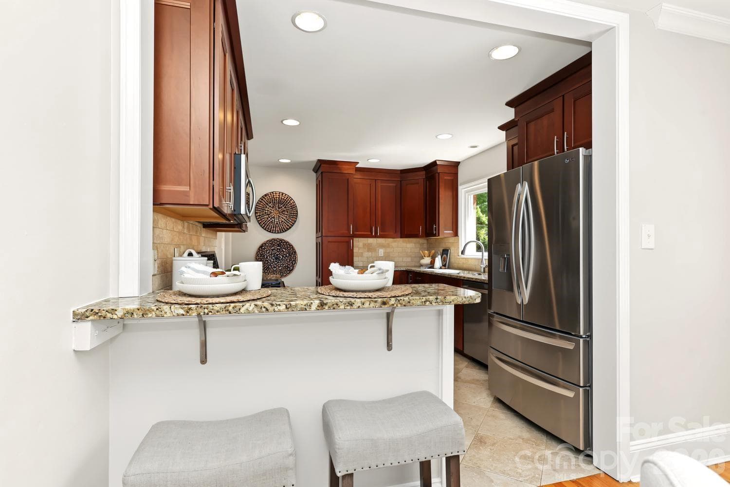 Eat-In Kitchen - 524 Cooper Drive, Charlotte