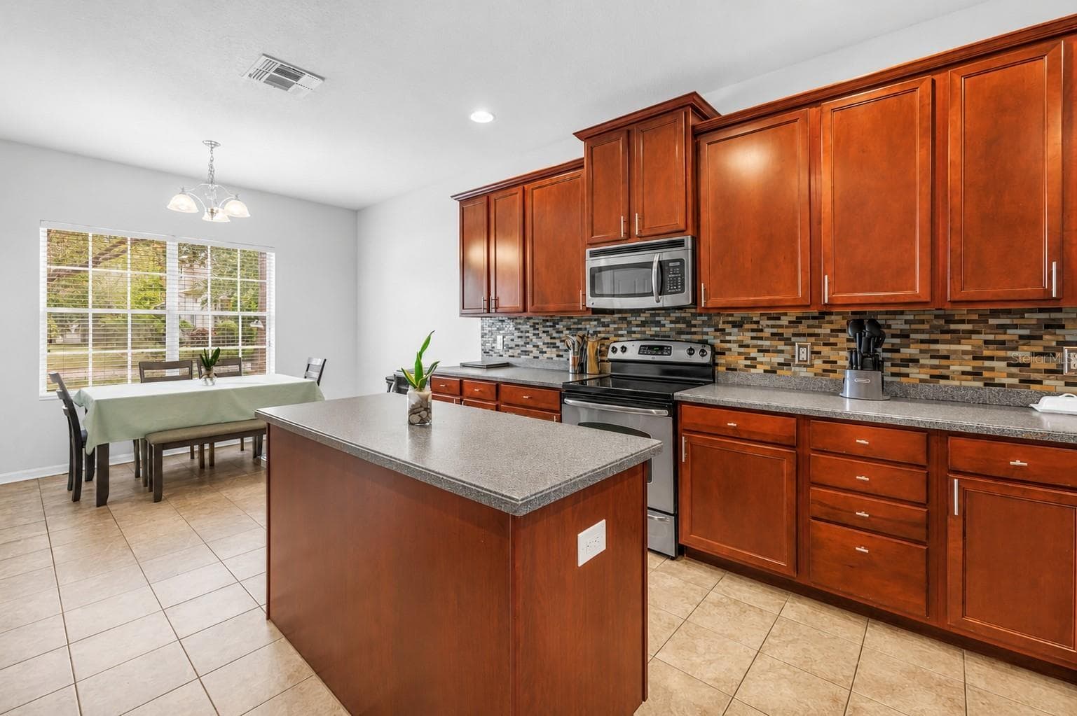 Kitchen - 7717 TANGLE BROOK BLVD, GIBSONTON